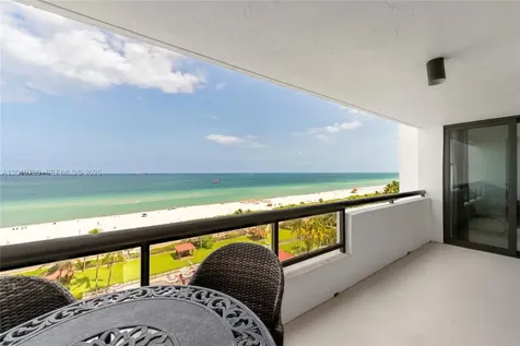 2555 Collins Avenue Miami Beach FL 33140