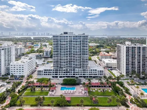 2555 Collins Avenue Miami Beach FL 33140