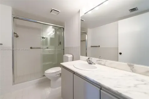 2555 Collins Avenue Miami Beach FL 33140
