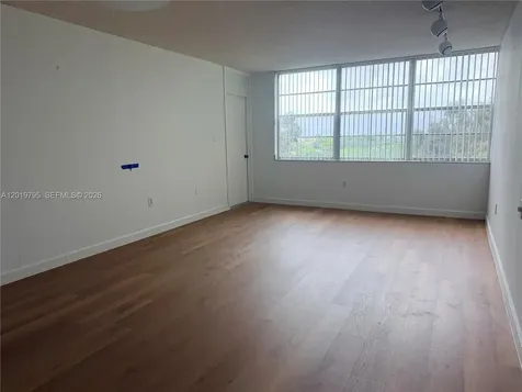 1100 Saint Charles Place Pembroke Pines FL 33026