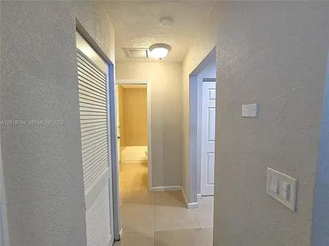 3457 NW 44th Street Oakland Park FL 33309