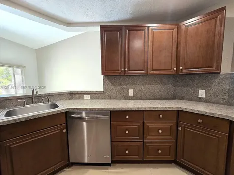 3457 NW 44th Street Oakland Park FL 33309