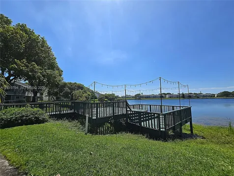 3457 NW 44th Street Oakland Park FL 33309
