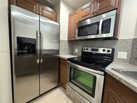 3457 NW 44th Street Oakland Park FL 33309