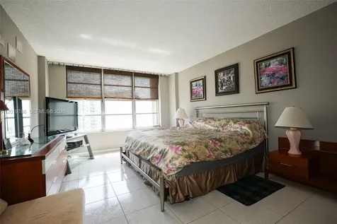 3800 S Ocean Drive Hollywood FL 33019