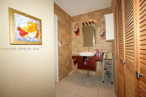 3800 S Ocean Drive Hollywood FL 33019