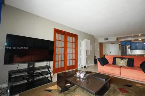 3800 S Ocean Drive Hollywood FL 33019
