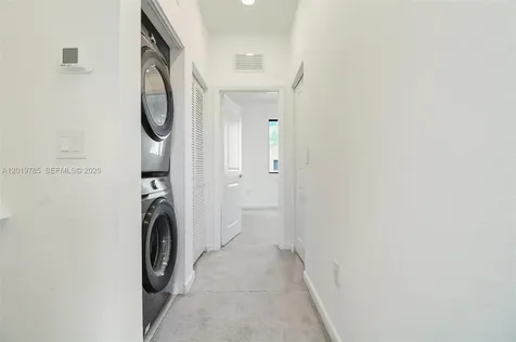 21035 NE 8th Avenue Miami FL 33179