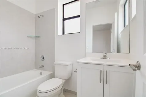 21035 NE 8th Avenue Miami FL 33179
