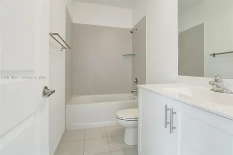 21035 NE 8th Avenue Miami FL 33179