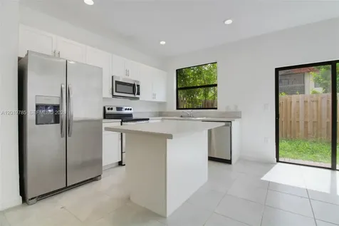 21035 NE 8th Avenue Miami FL 33179