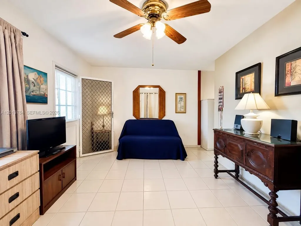 Hollywood FL 33020