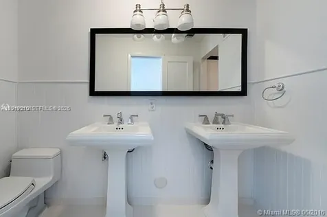 320 W 55th Street Miami Beach FL 33140