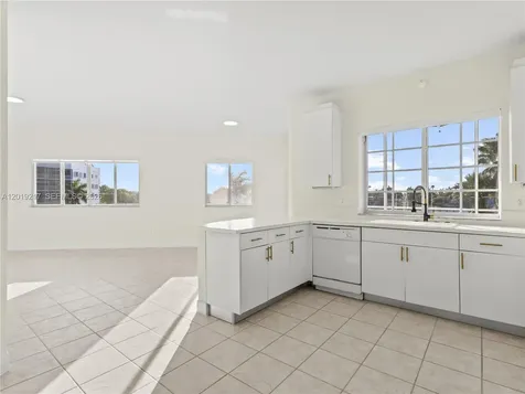 10720 NW 66th Street Doral FL 33178