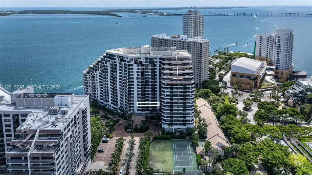 520 Brickell Key Drive Miami FL 33131