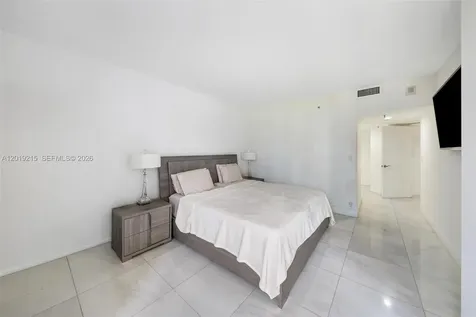 520 Brickell Key Drive Miami FL 33131