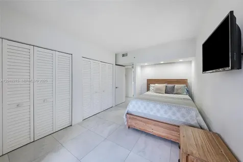 520 Brickell Key Drive Miami FL 33131