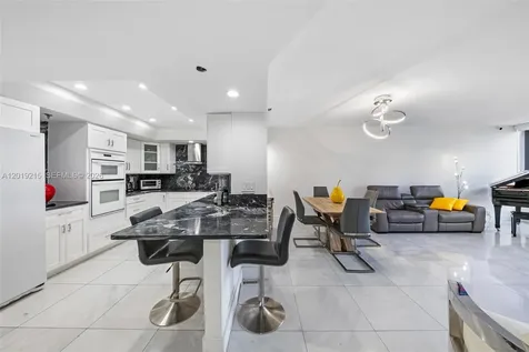 520 Brickell Key Drive Miami FL 33131