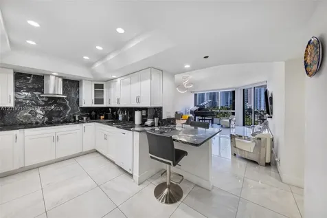 520 Brickell Key Drive Miami FL 33131