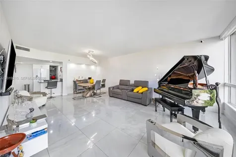 520 Brickell Key Drive Miami FL 33131