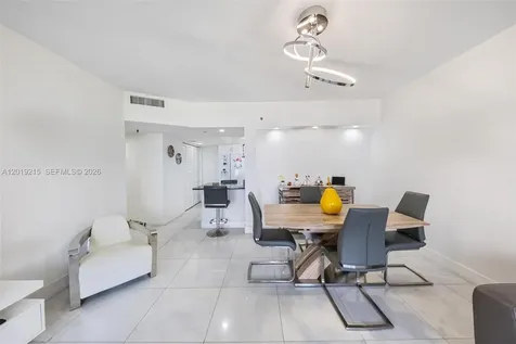 520 Brickell Key Drive Miami FL 33131