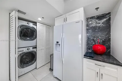 520 Brickell Key Drive Miami FL 33131