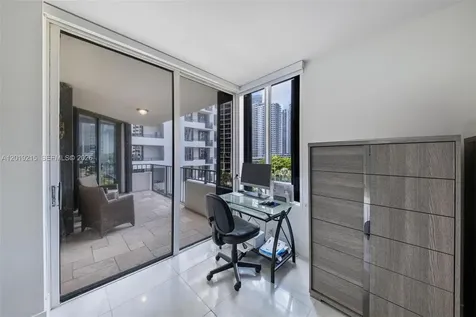 520 Brickell Key Drive Miami FL 33131