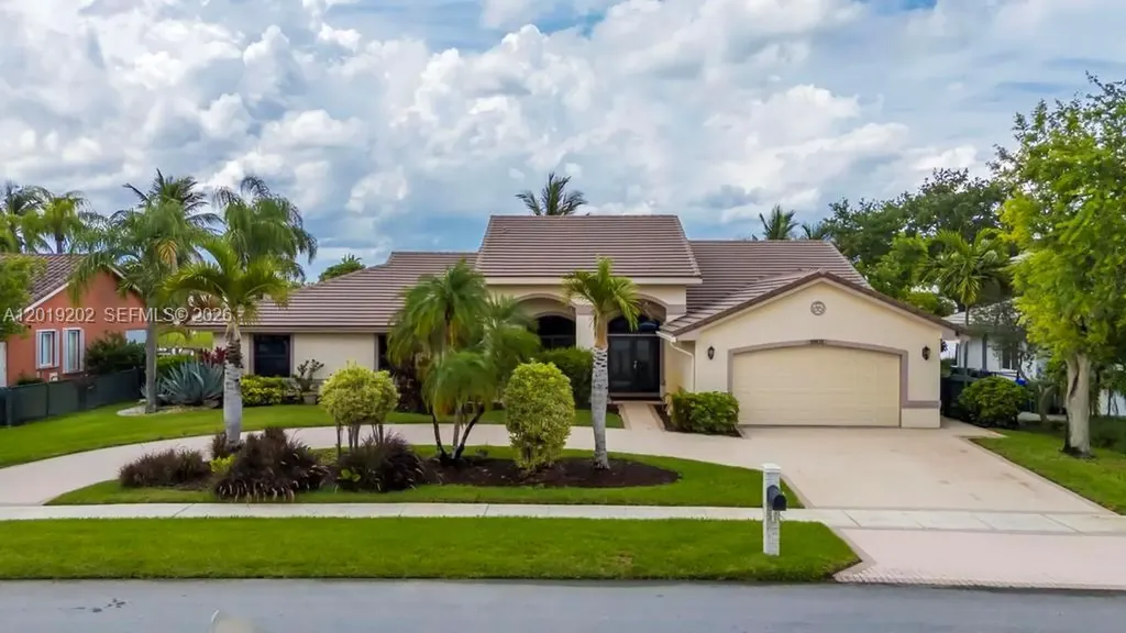 19831 NW 4th Street Pembroke Pines FL 33029