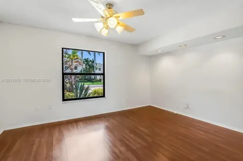 19831 NW 4th Street Pembroke Pines FL 33029