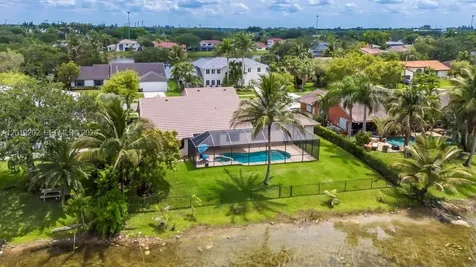 19831 NW 4th Street Pembroke Pines FL 33029