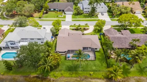 19831 NW 4th Street Pembroke Pines FL 33029