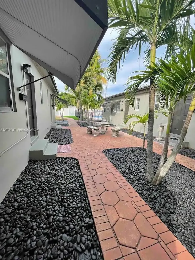 1925 Dewey Street Hollywood FL 33020