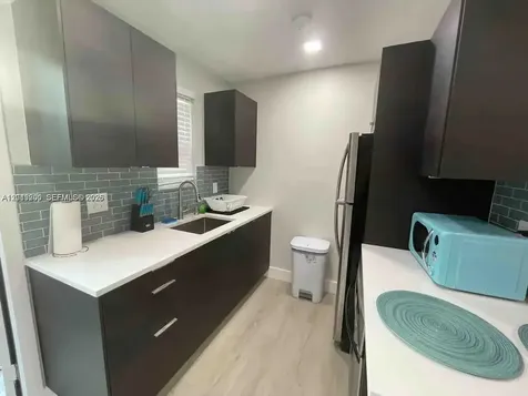 1925 Dewey Street Hollywood FL 33020