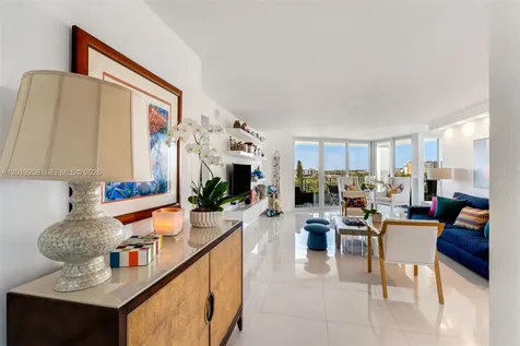1000 Quayside Terrace Miami FL 33138