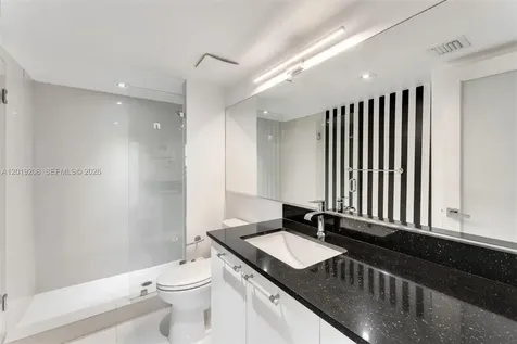 1000 Quayside Terrace Miami FL 33138