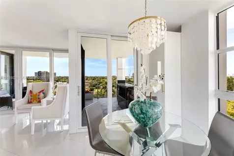 1000 Quayside Terrace Miami FL 33138
