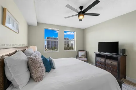 17150 N Bay Road Sunny Isles Beach FL 33160