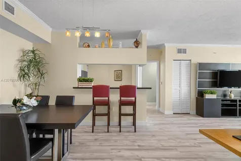 17150 N Bay Road Sunny Isles Beach FL 33160