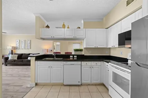 17150 N Bay Road Sunny Isles Beach FL 33160