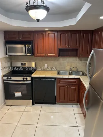 5701 Collins Avenue Miami Beach FL 33140