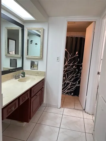 5701 Collins Avenue Miami Beach FL 33140