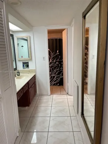 5701 Collins Avenue Miami Beach FL 33140