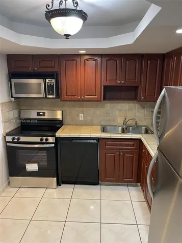 5701 Collins Avenue Miami Beach FL 33140