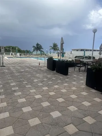 5701 Collins Avenue Miami Beach FL 33140