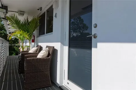 6863 NW 2nd Avenue Miami FL 33150