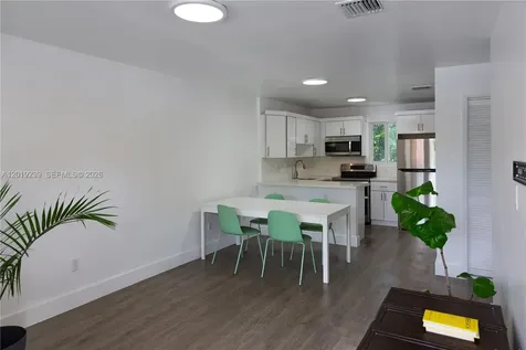 6863 NW 2nd Avenue Miami FL 33150
