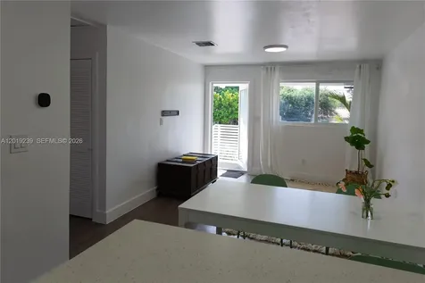 6863 NW 2nd Avenue Miami FL 33150