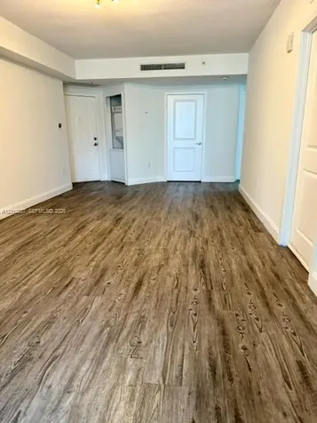 170 SE 14th Street Miami FL 33131