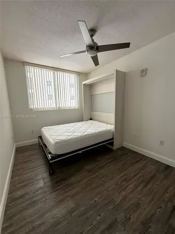 170 SE 14th Street Miami FL 33131