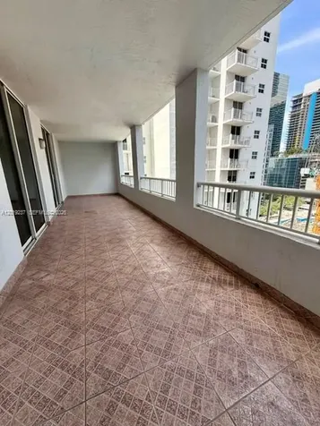 170 SE 14th Street Miami FL 33131